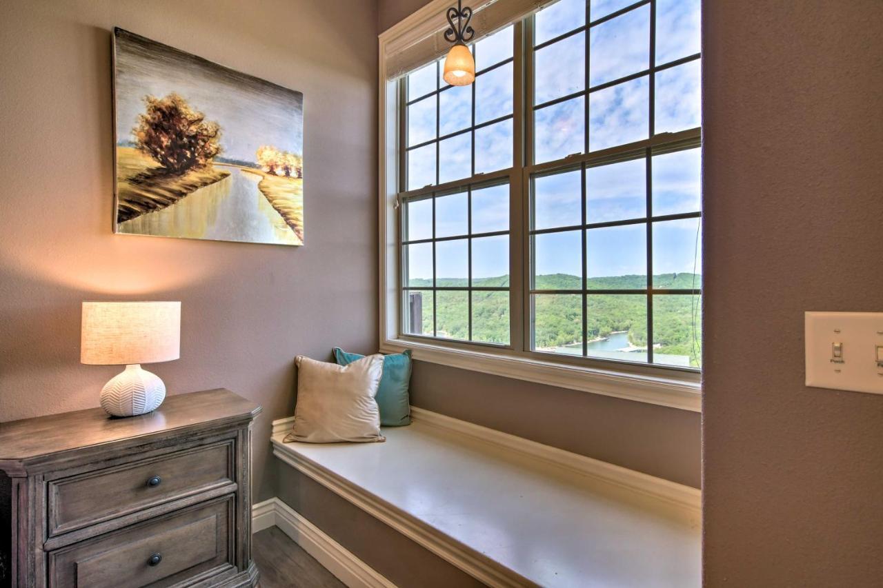 Luxe Branson Retreat With Mtn Views And Pool Access! Lägenhet Exteriör bild