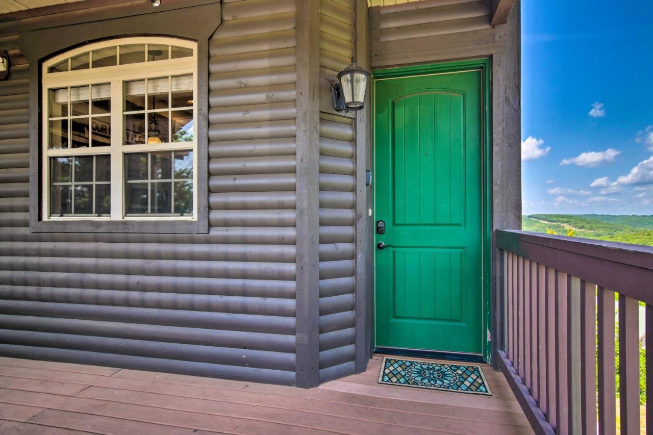 Luxe Branson Retreat With Mtn Views And Pool Access! Lägenhet Exteriör bild